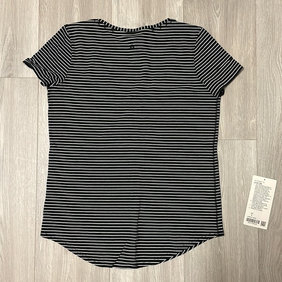 Lululemon Love Tee V-neck - Picture 3 of 4